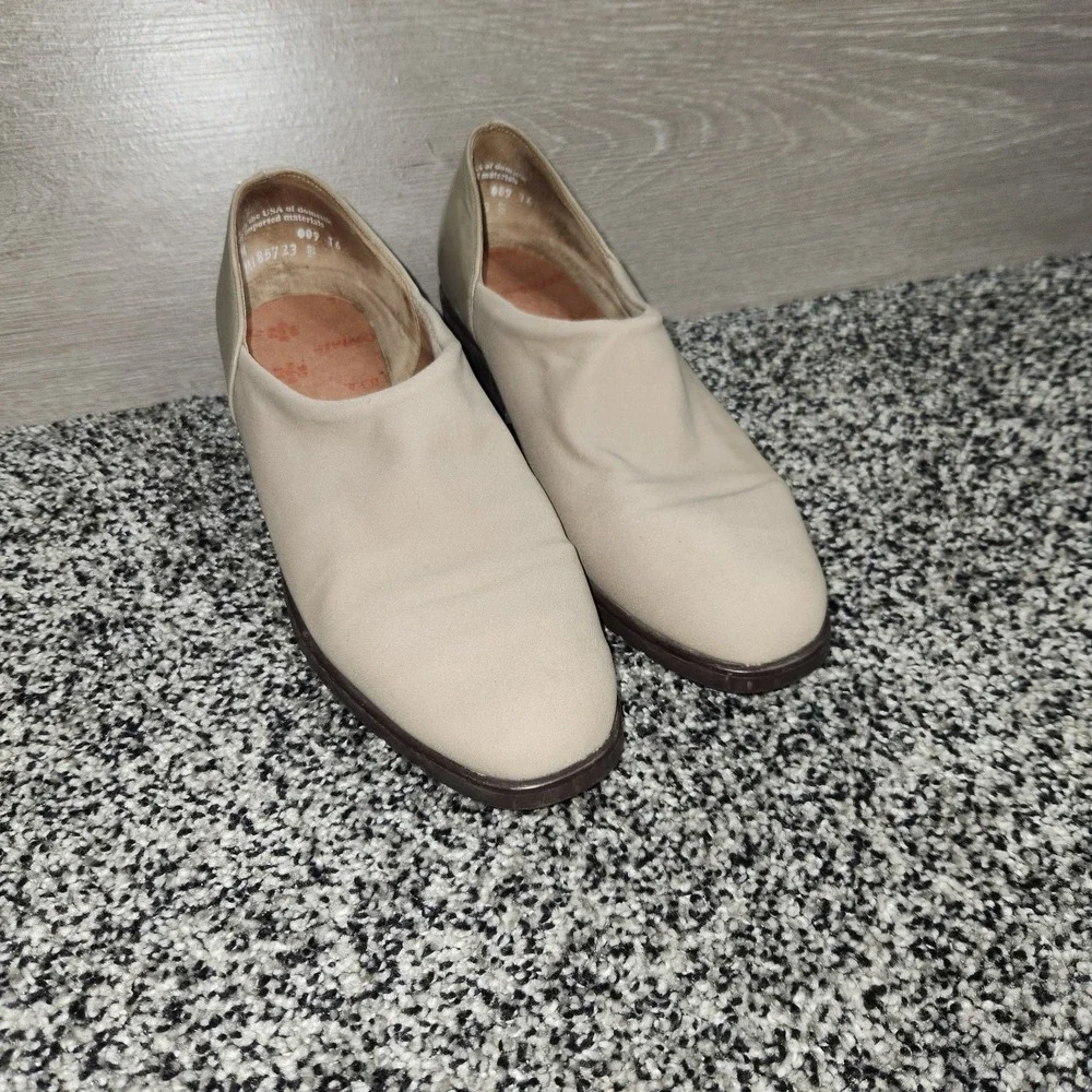 MUNRO American Cream Tan Stretch Fabric Shock-Absorbing Pump Comfort Women's 7 M